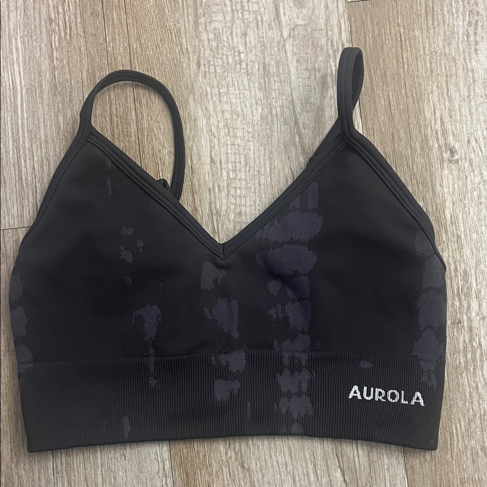 Aurola sports bra